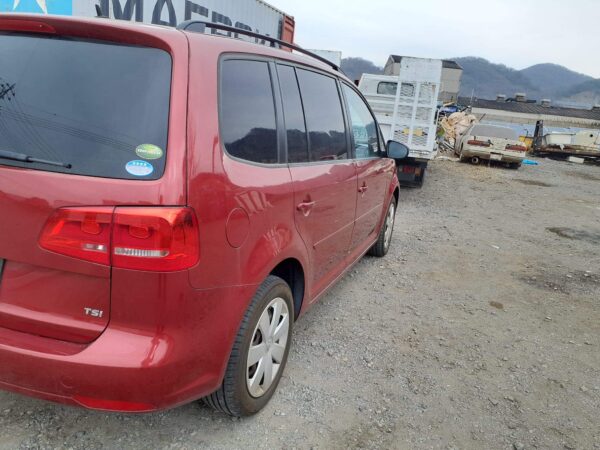 Volkswagen Golf Touran - Image 4