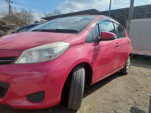 Toyota Vitz - Image 3
