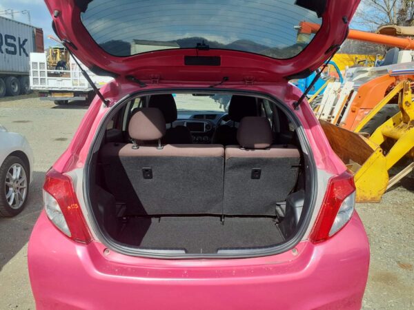 Toyota Vitz - Image 7
